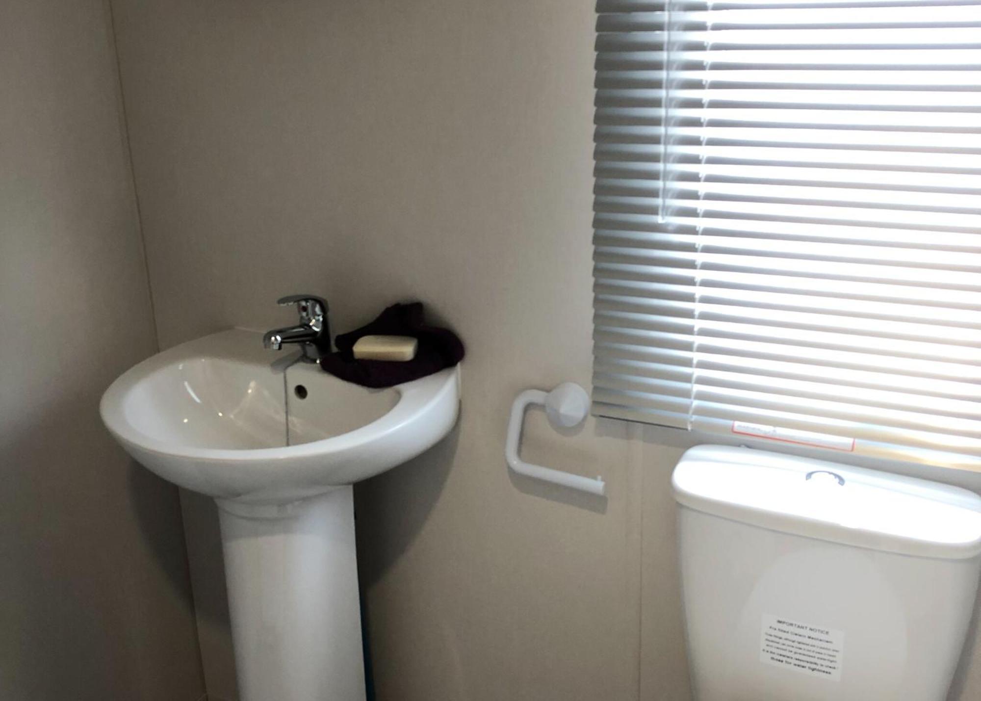 Burrowhead Holiday Village Isle of Whithorn Zimmer foto